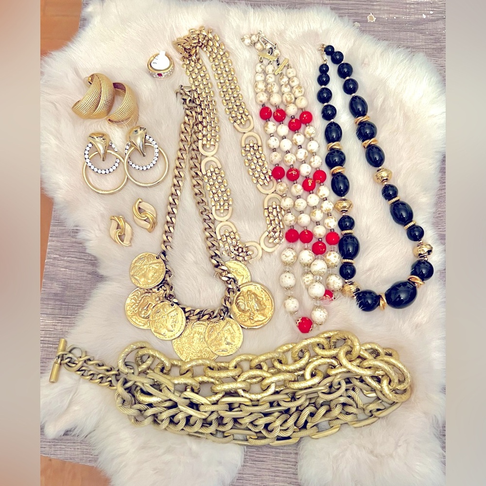Bundle of Jewelry